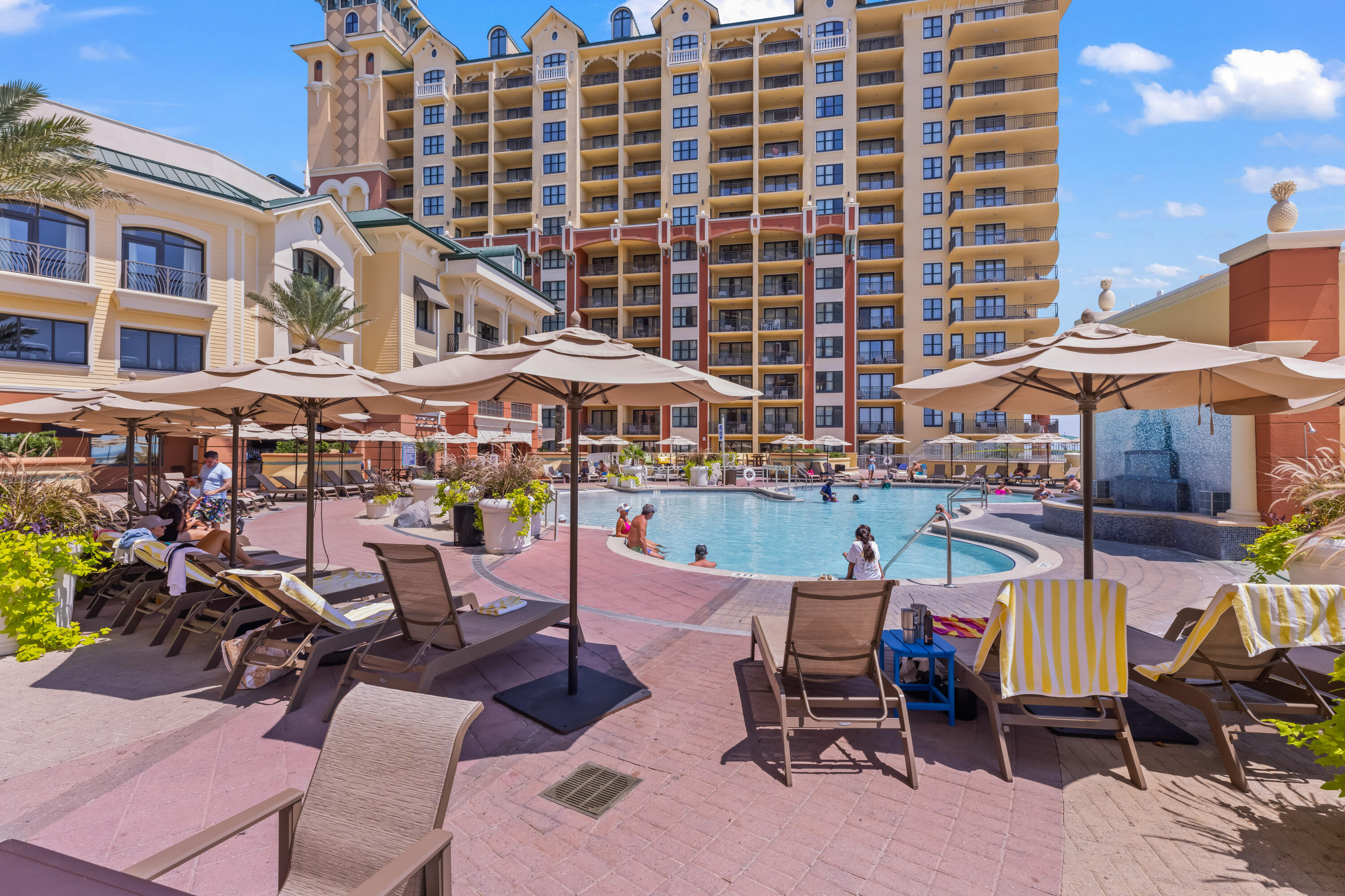 10 Harbor Boulevard, W625