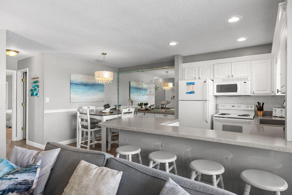 1030 E Highway 98 200A