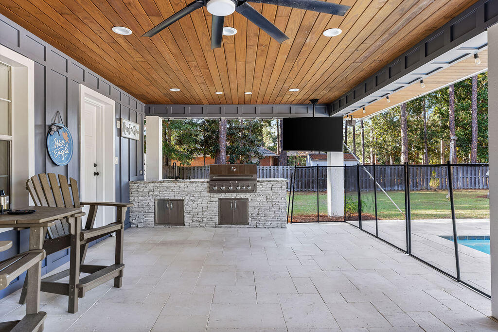 442 W Shipwreck Road