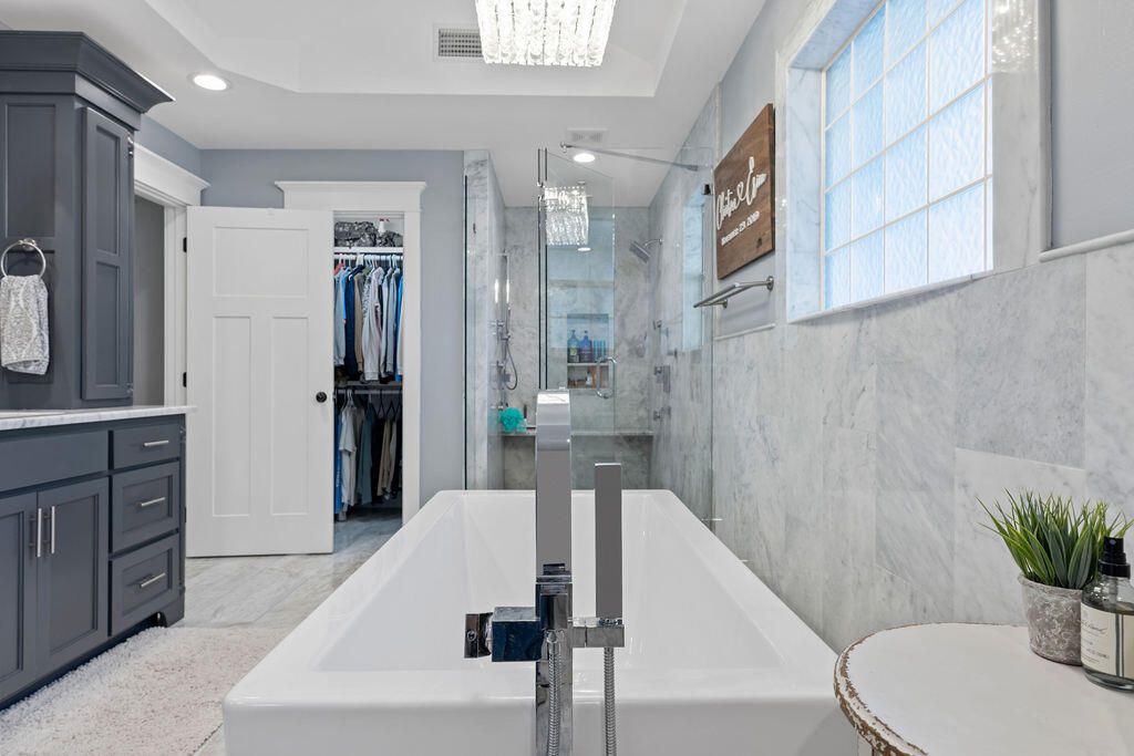 442 W Shipwreck Road