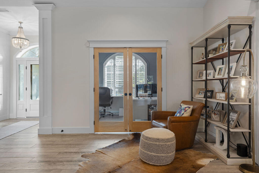 442 W Shipwreck Road