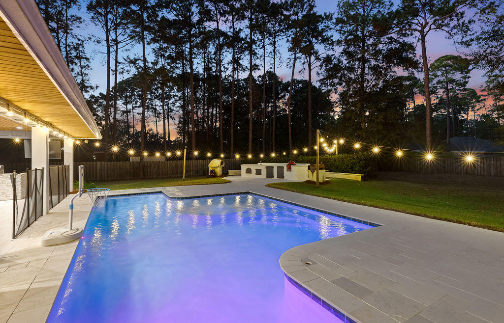 442 W Shipwreck Road