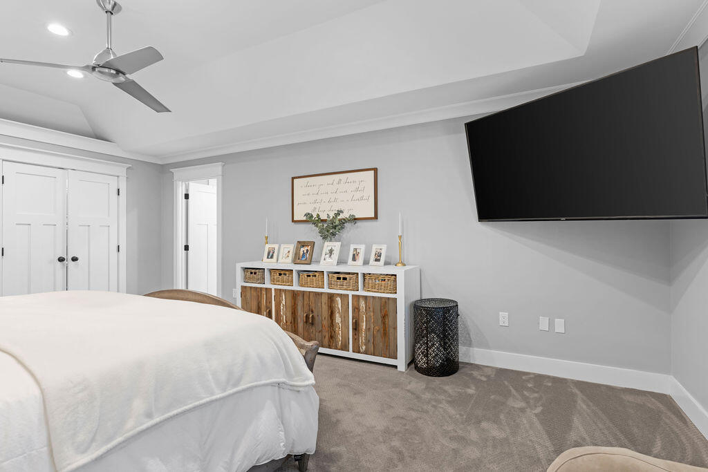 442 W Shipwreck Road