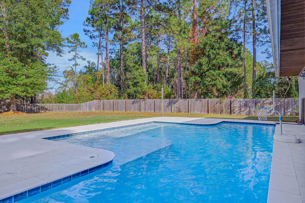 442 W Shipwreck Road