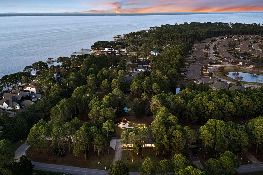 442 W Shipwreck Road