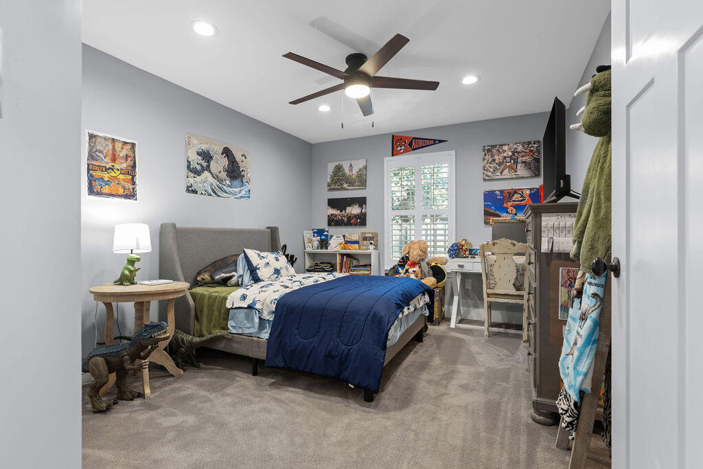 442 W Shipwreck Road