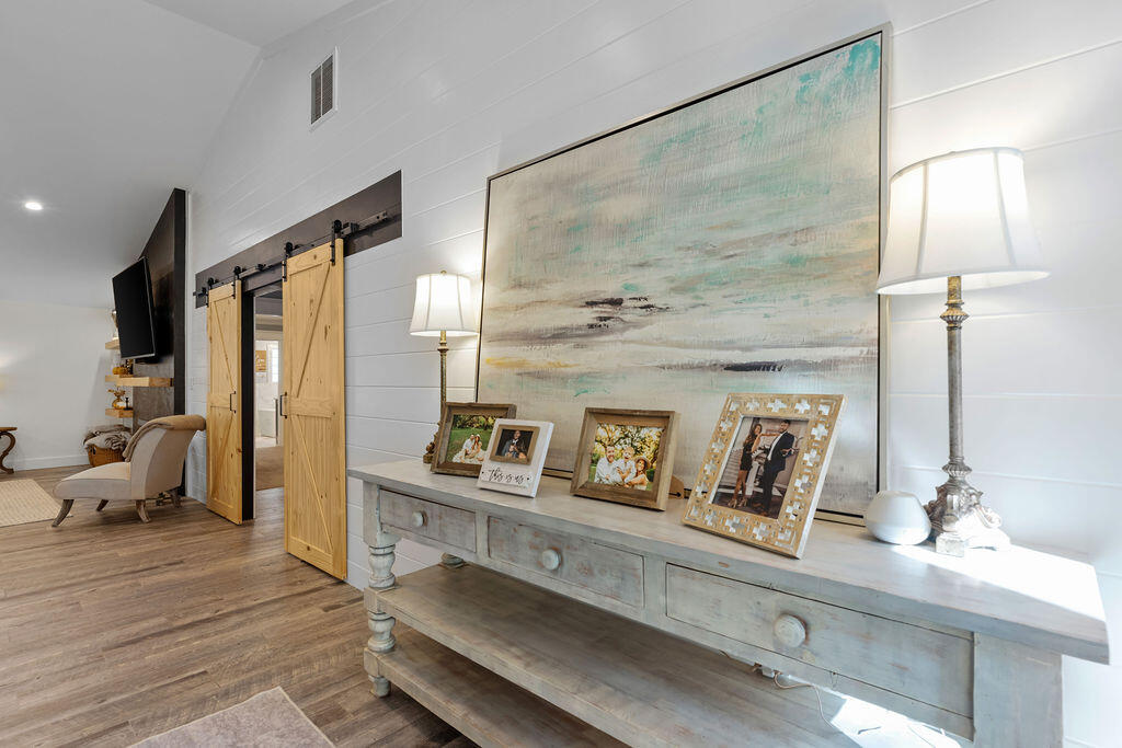 442 W Shipwreck Road