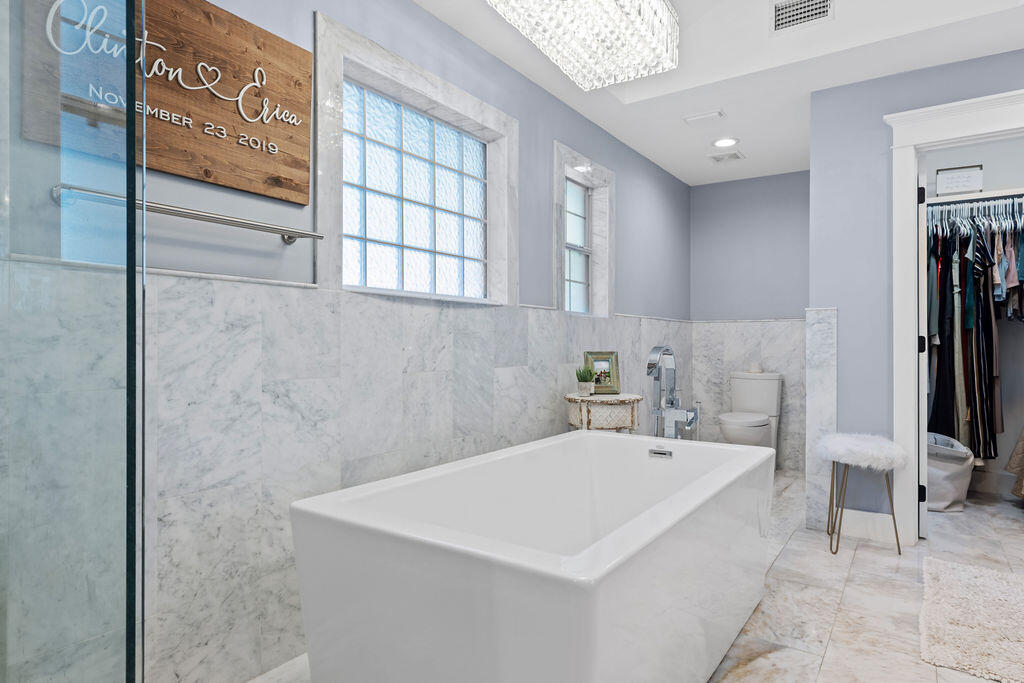 442 W Shipwreck Road