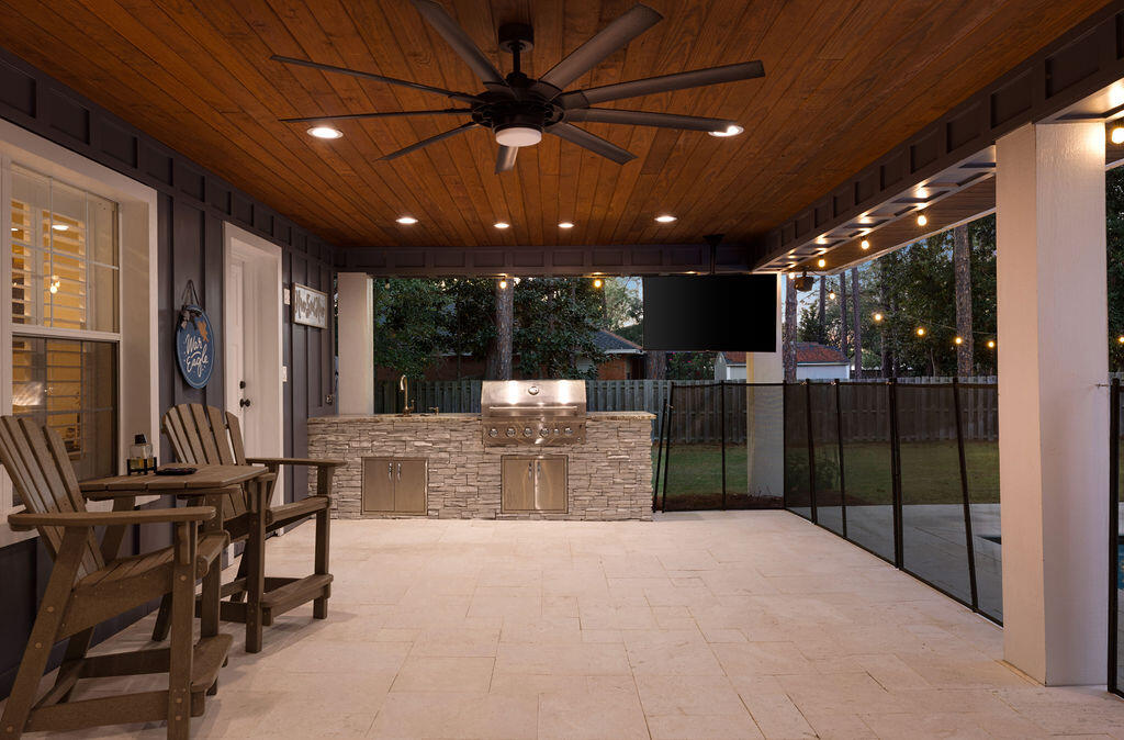 442 W Shipwreck Road