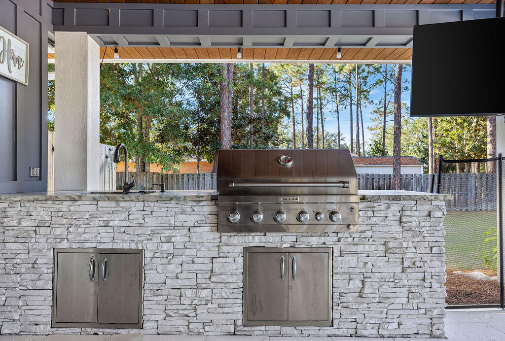 442 W Shipwreck Road