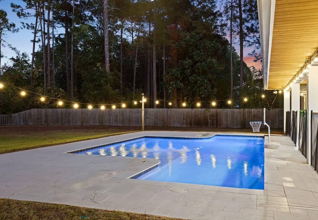 442 W Shipwreck Road