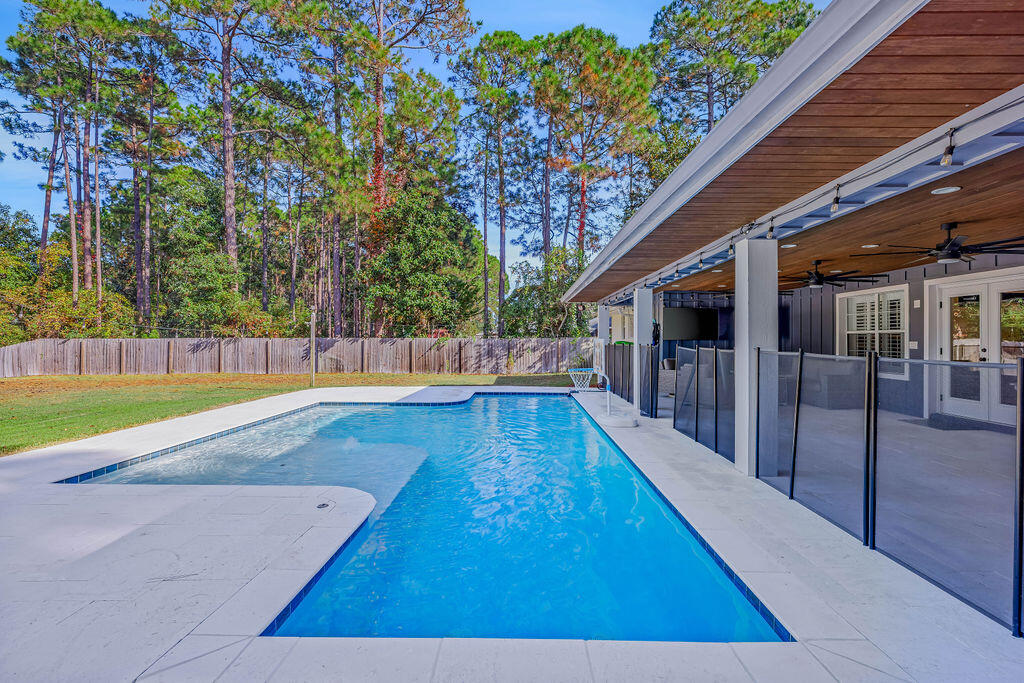 442 W Shipwreck Road