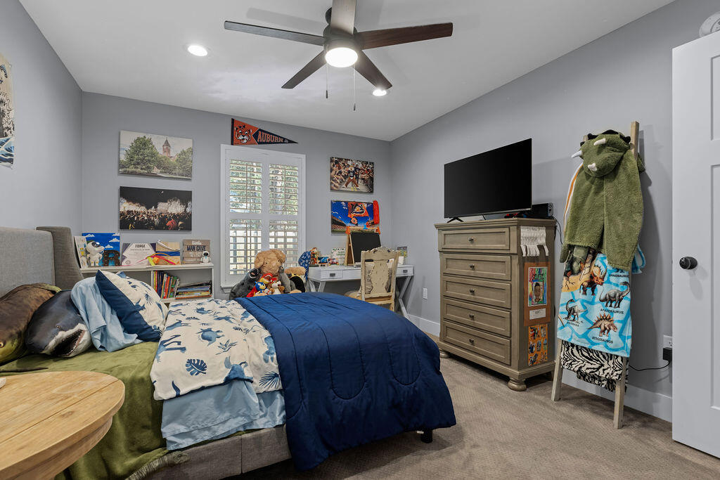 442 W Shipwreck Road