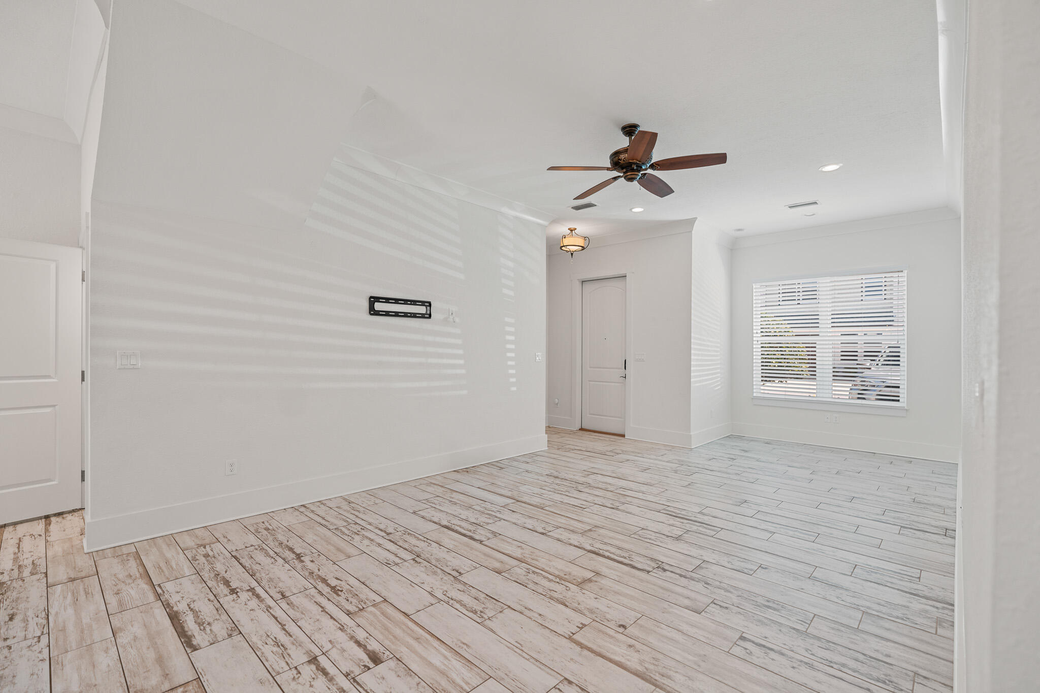 995 Airport Road UNIT 25