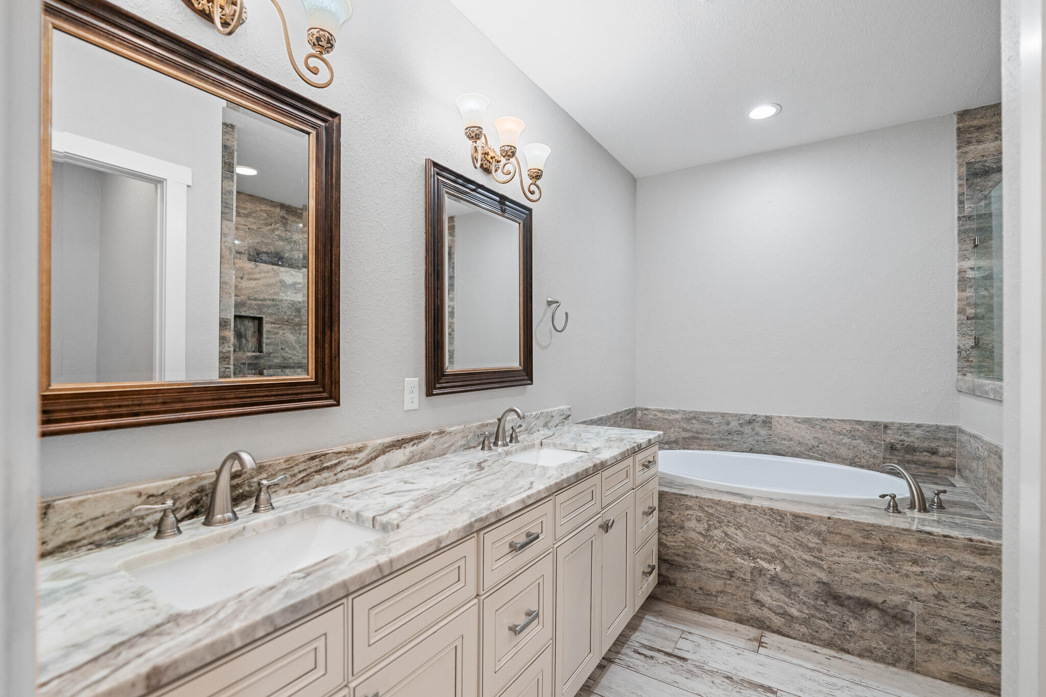 995 Airport Road UNIT 25