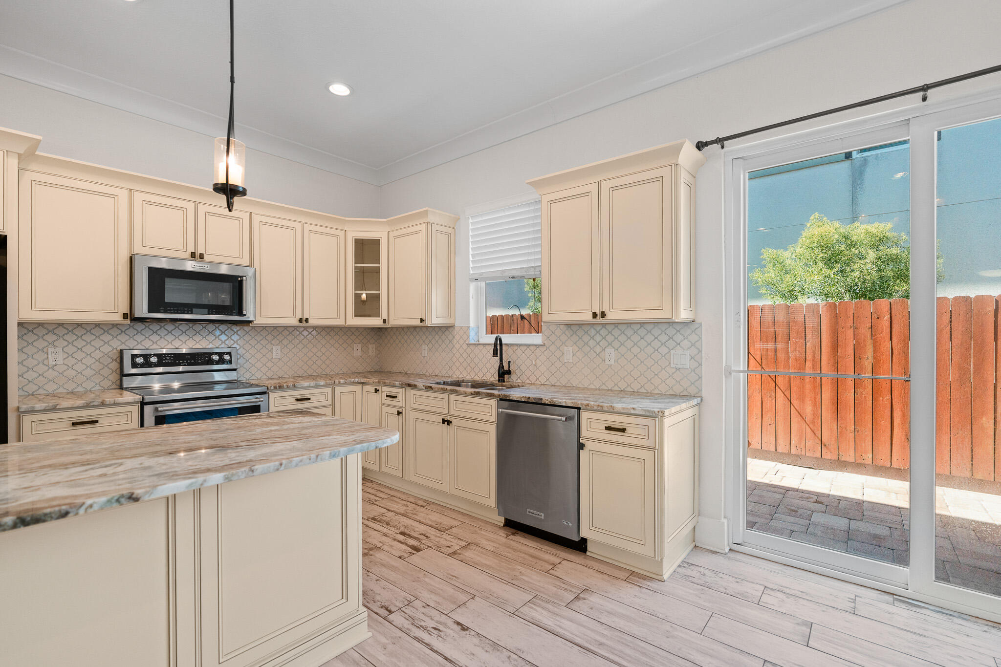 995 Airport Road UNIT 25