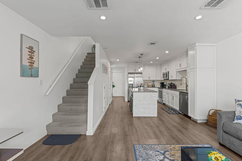 115 Gulf Winds Court 2