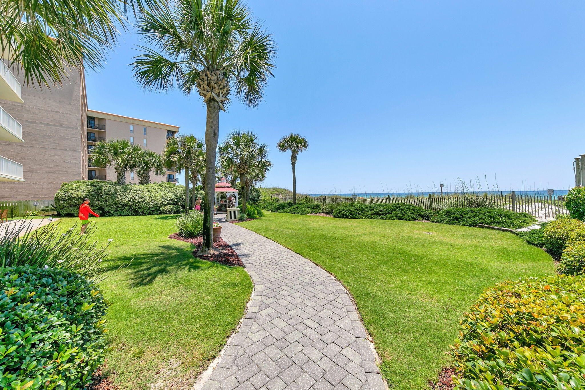 590 Santa Rosa Boulevard 418