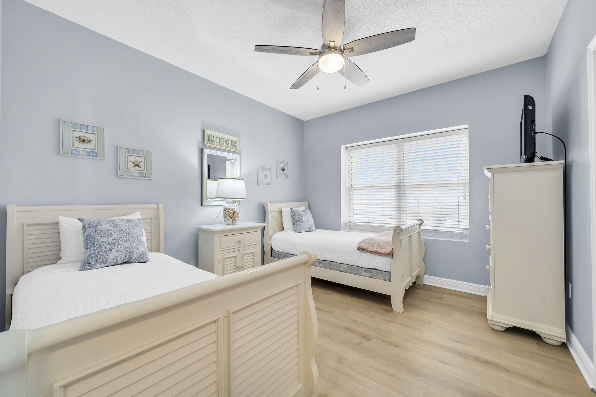 590 Santa Rosa Boulevard 418