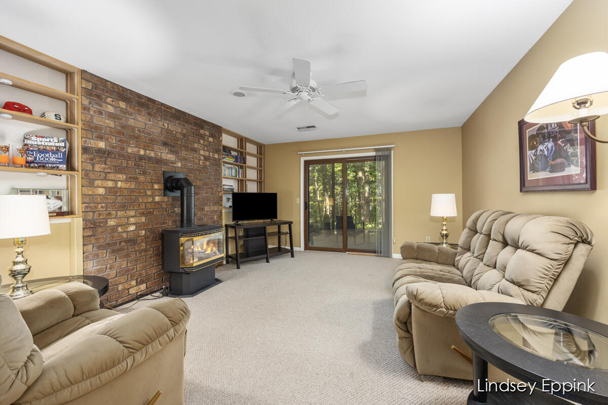 4685 Ottawa Creek Drive
