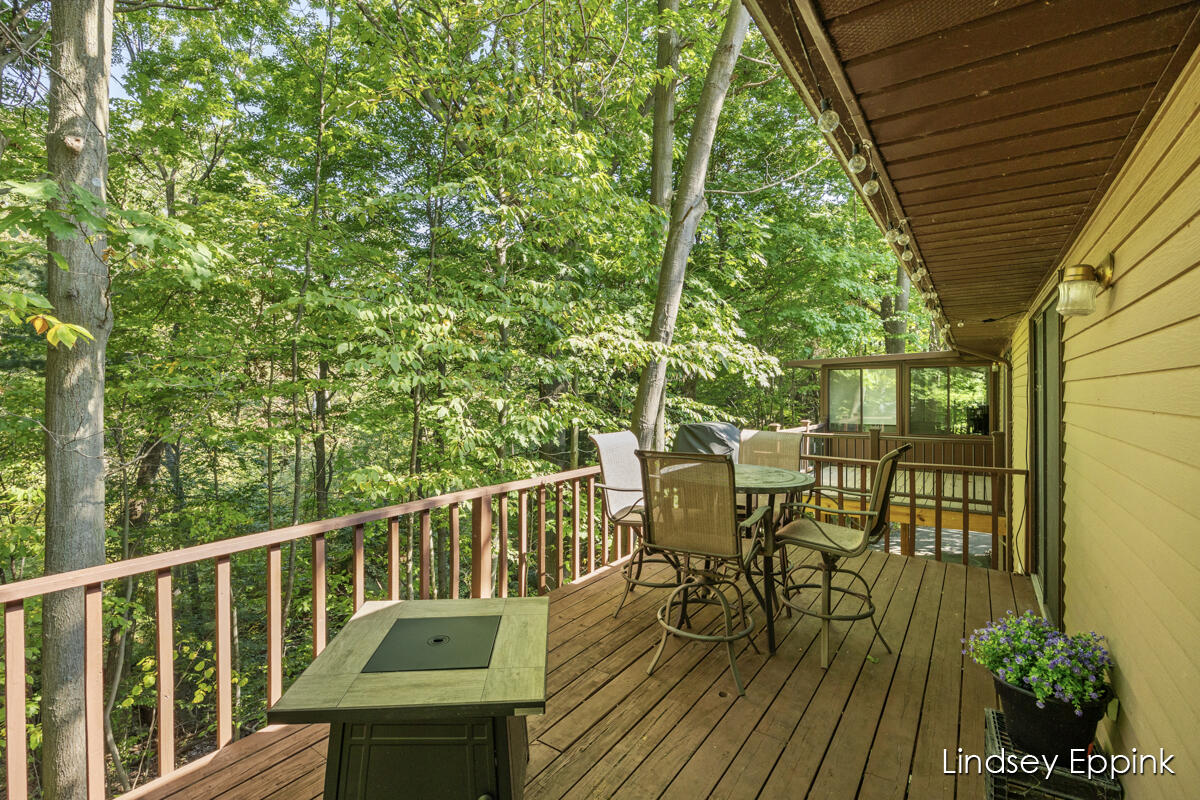 4685 Ottawa Creek Drive