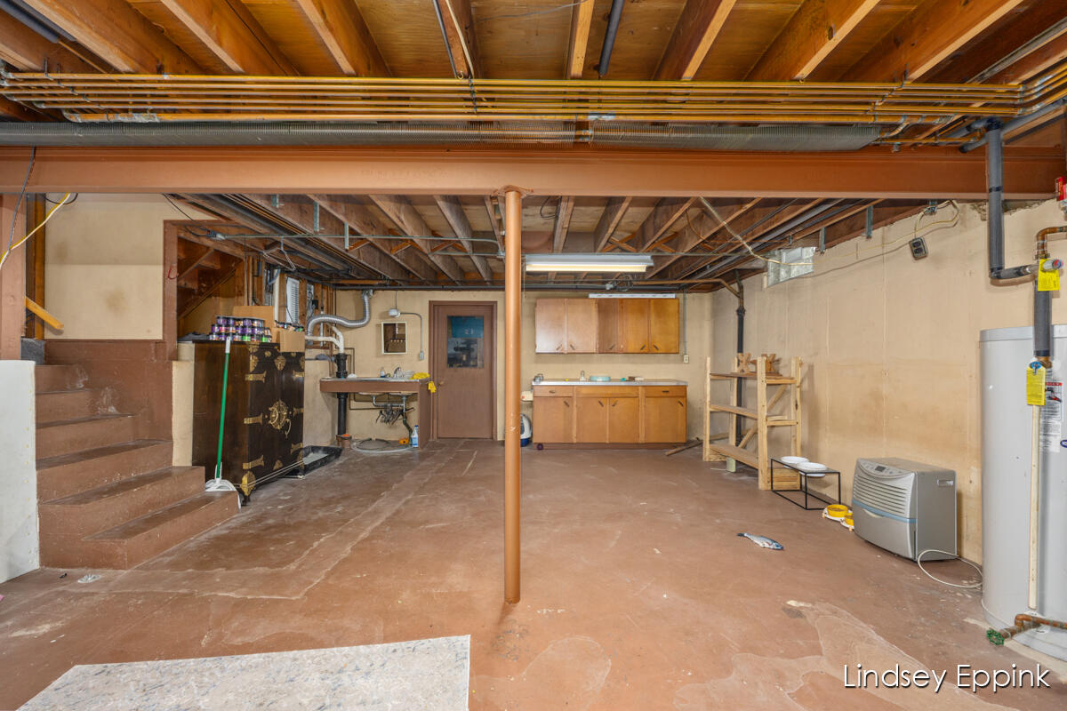 2233 Cambridge Drive SE