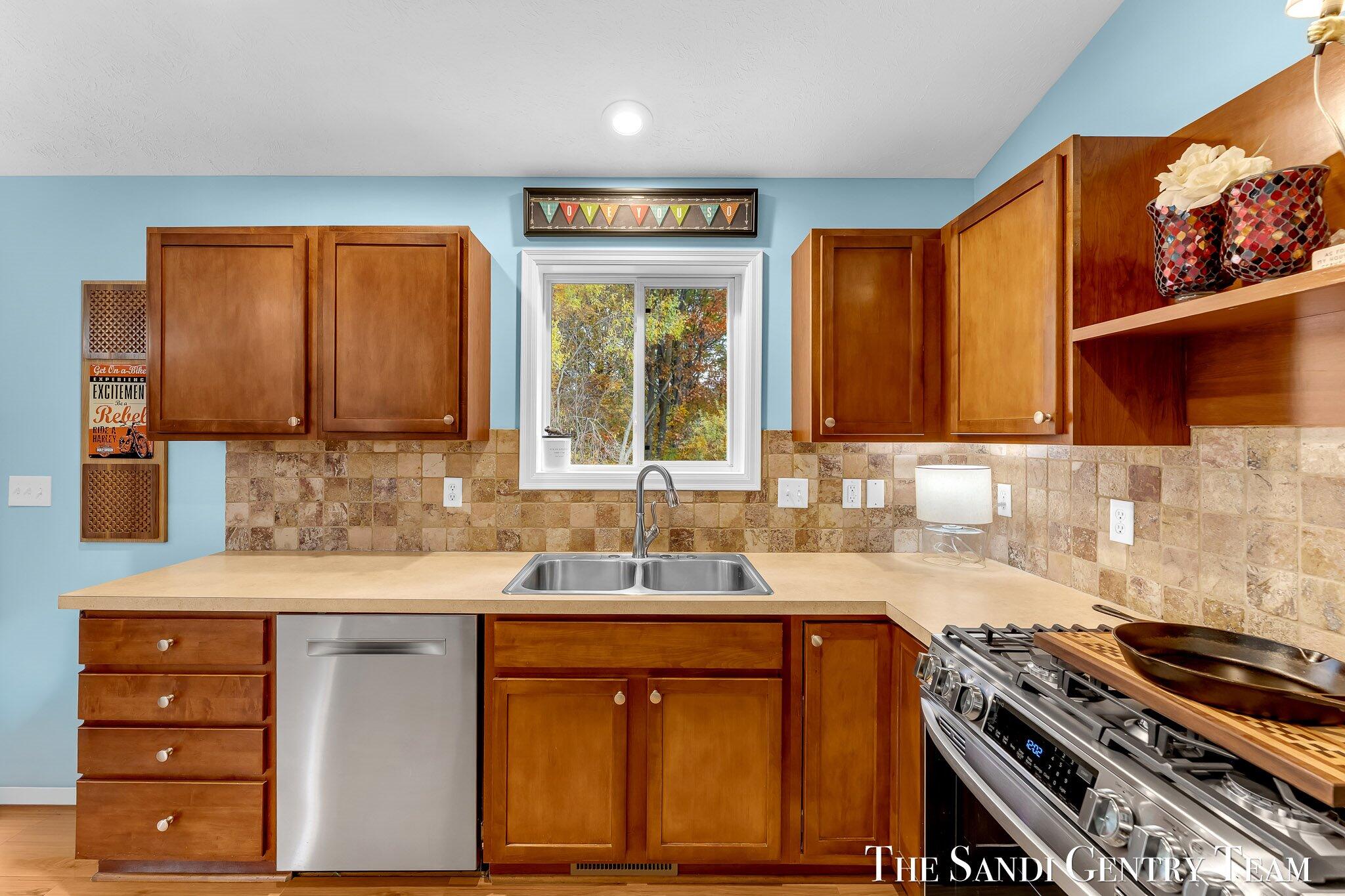 14001 Ridgewood Drive