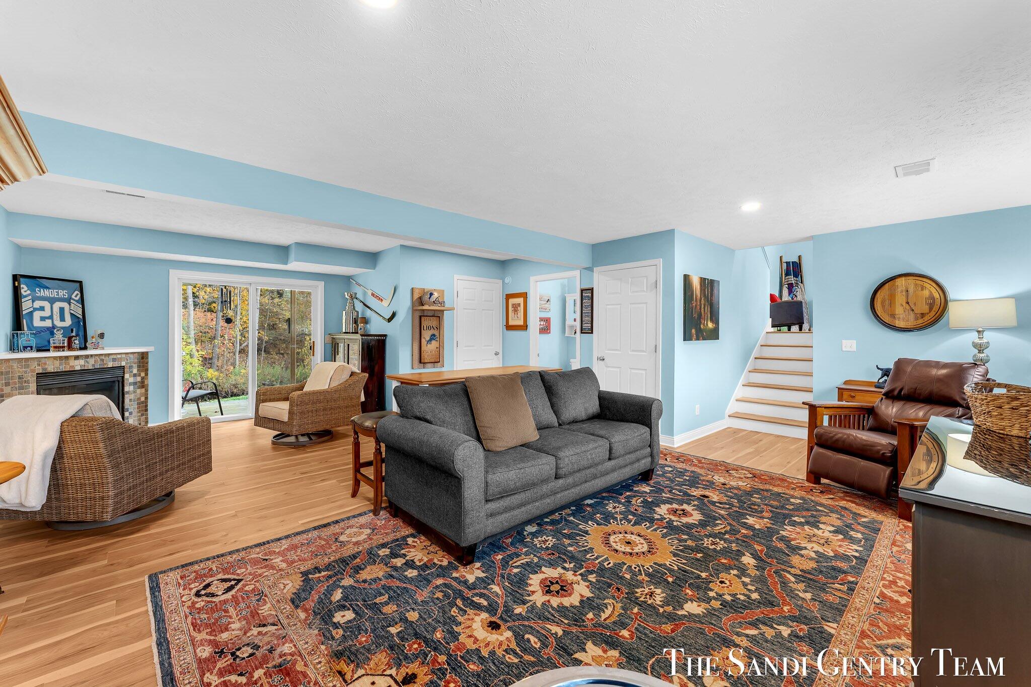 14001 Ridgewood Drive