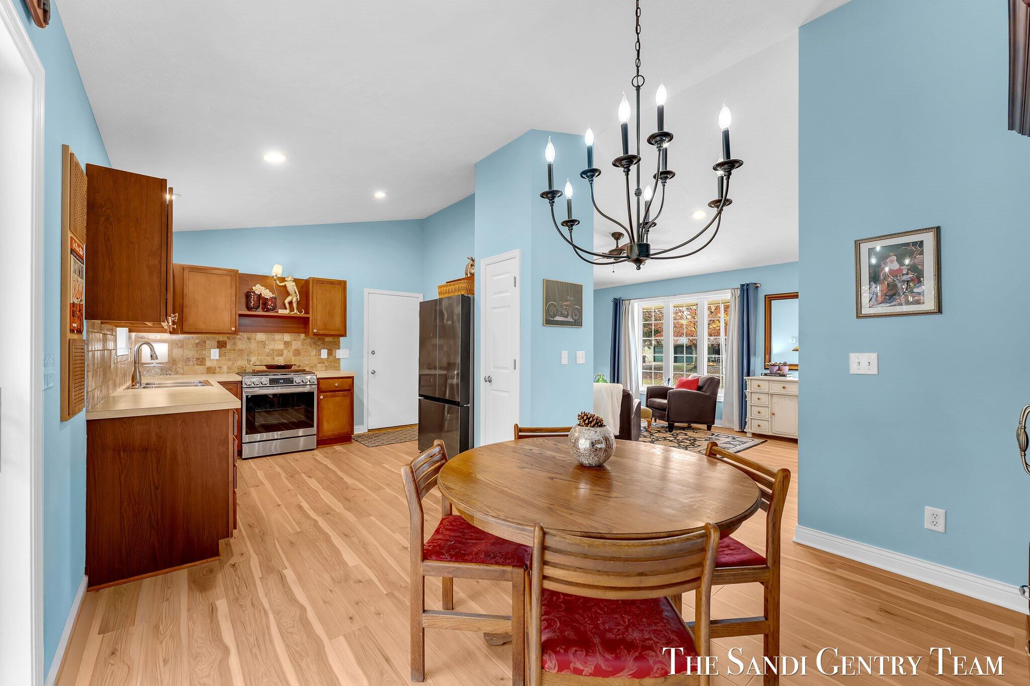 14001 Ridgewood Drive