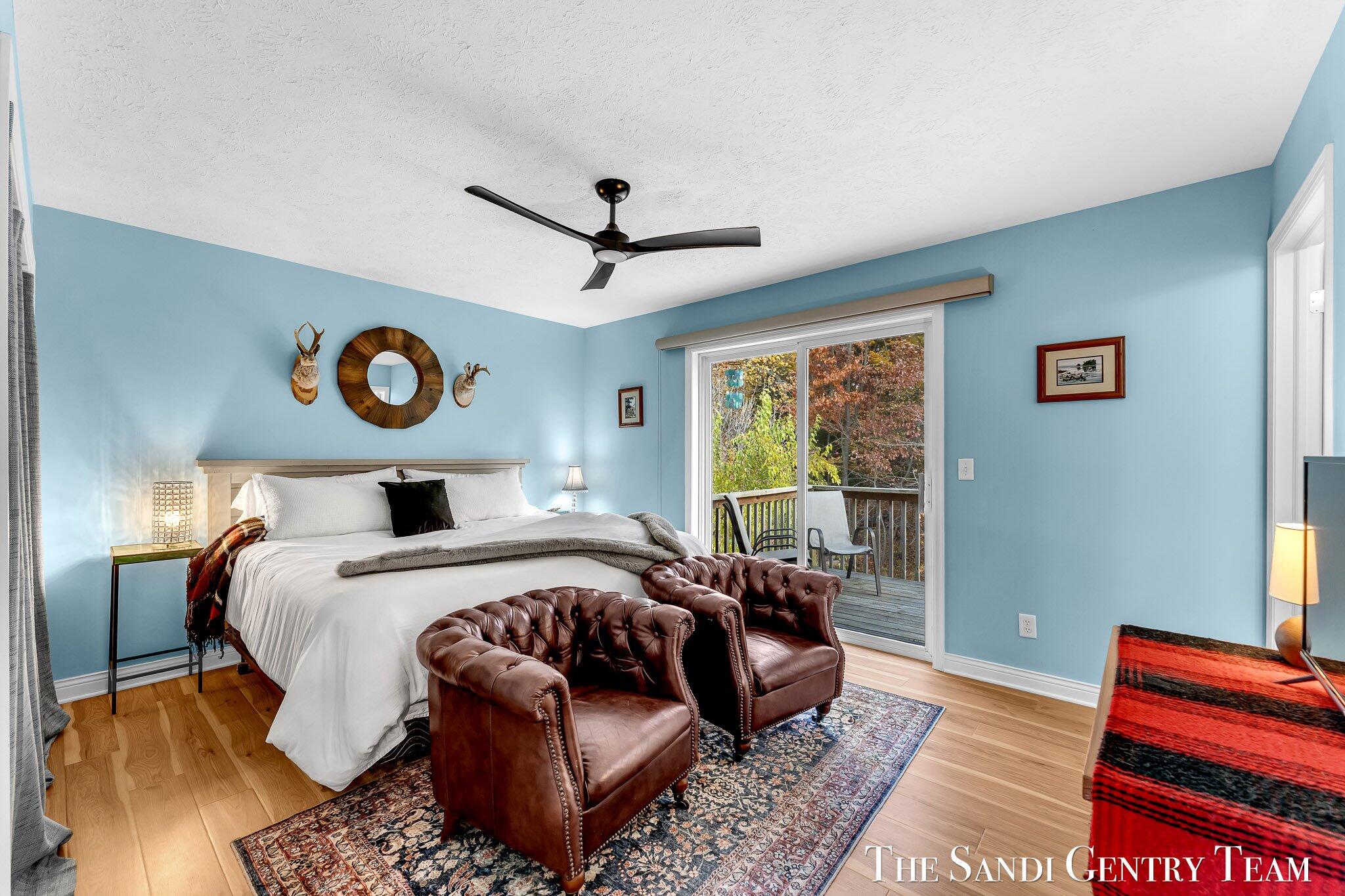 14001 Ridgewood Drive