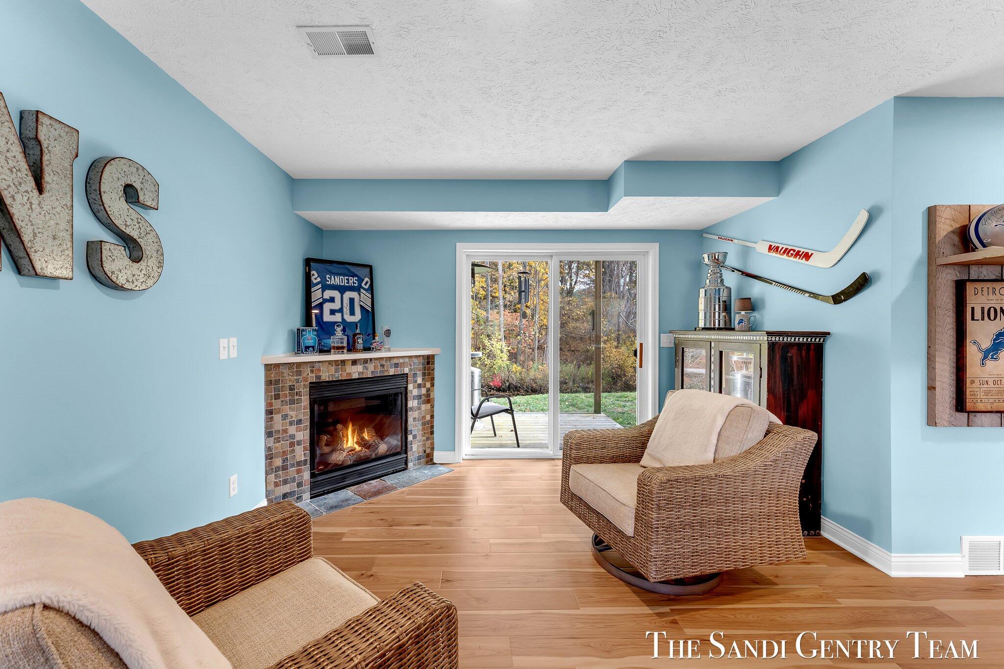 14001 Ridgewood Drive