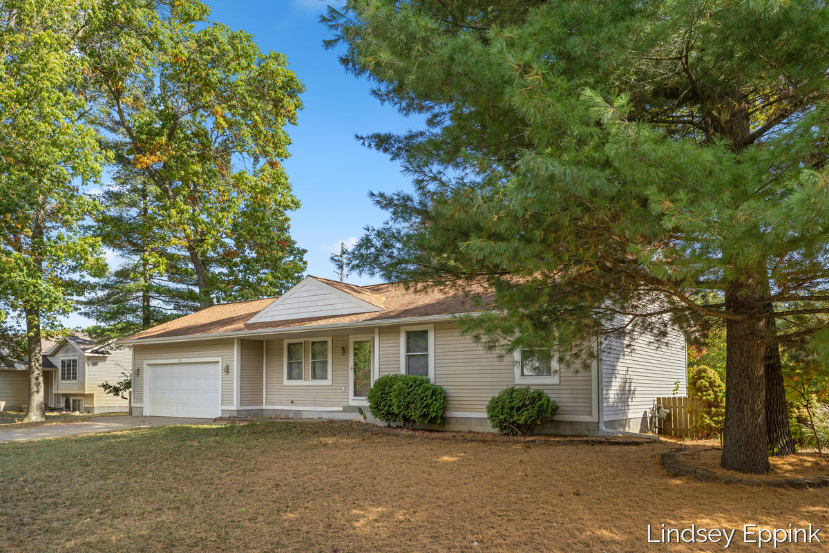428 Escanaba Lane