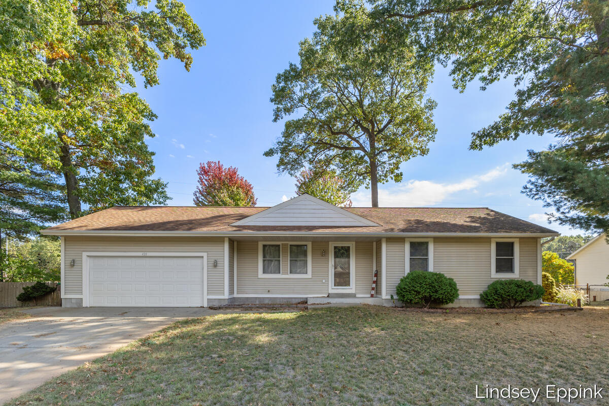 428 Escanaba Lane