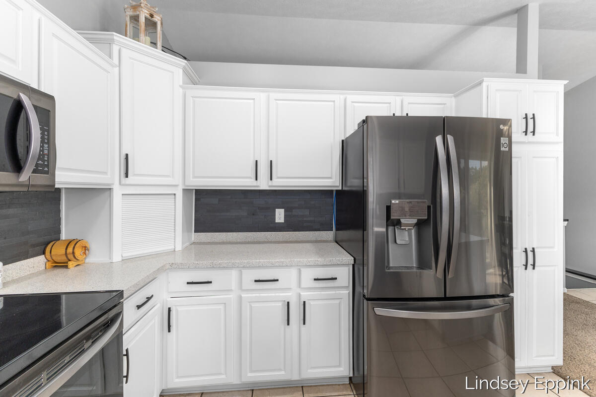 428 Escanaba Lane