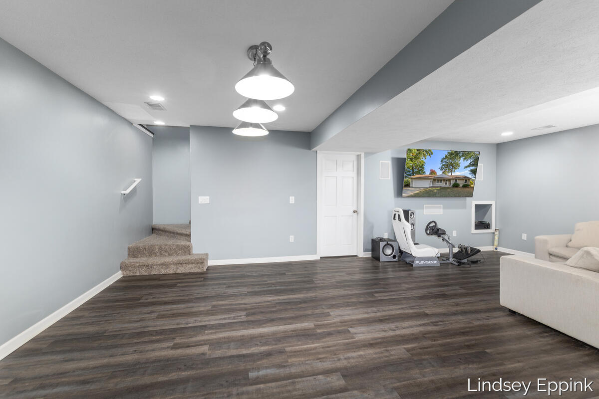 428 Escanaba Lane