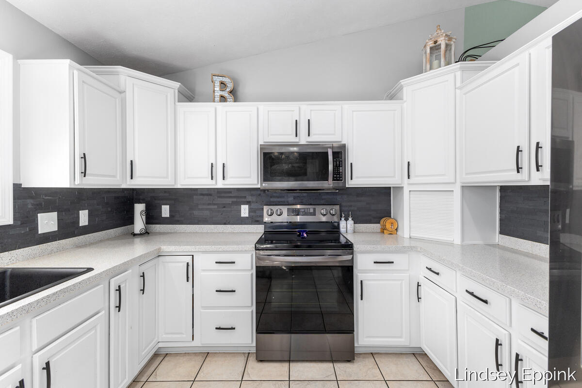 428 Escanaba Lane