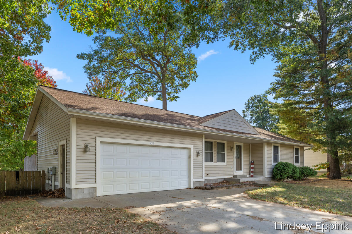 428 Escanaba Lane