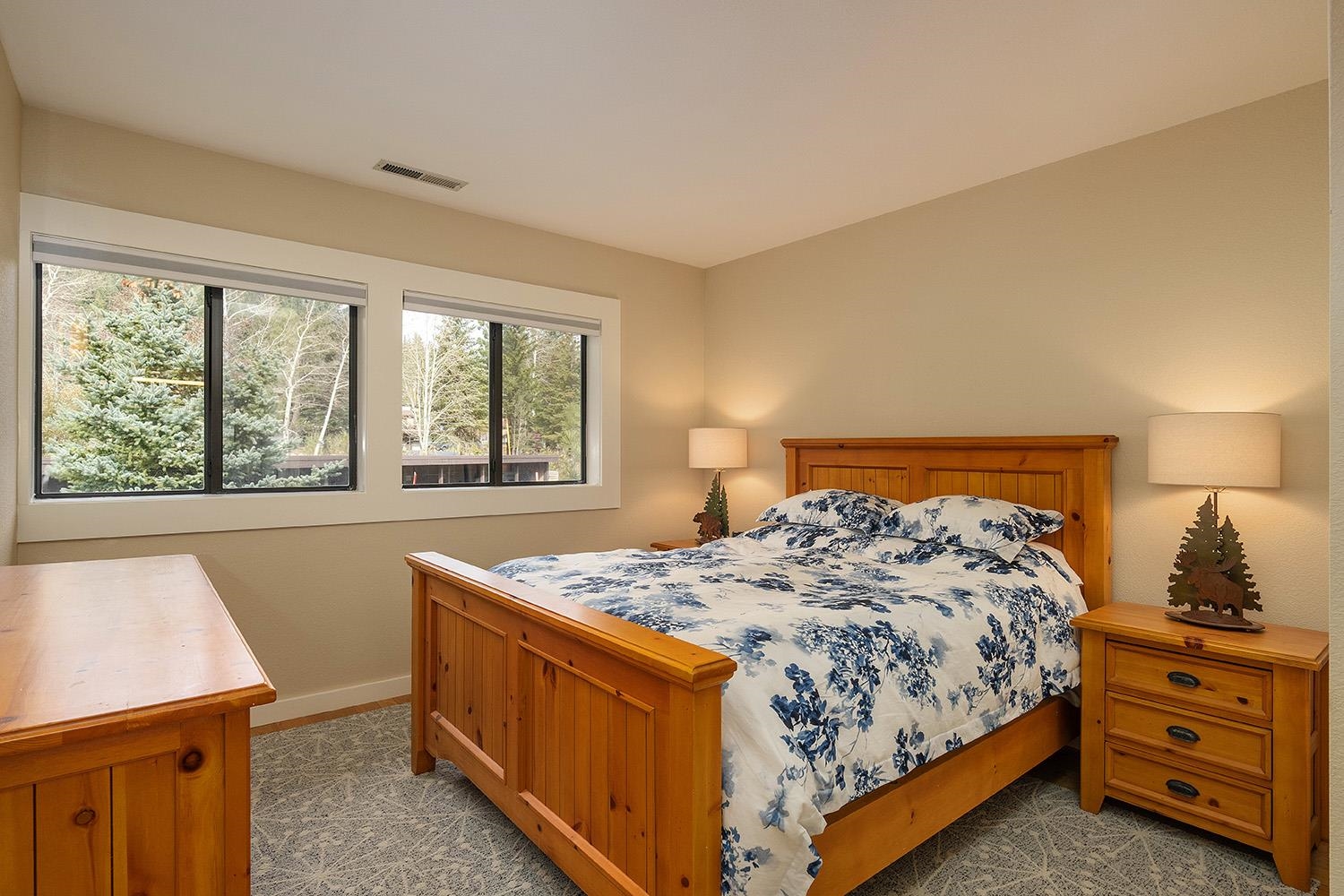 1591 Road Unit: 33