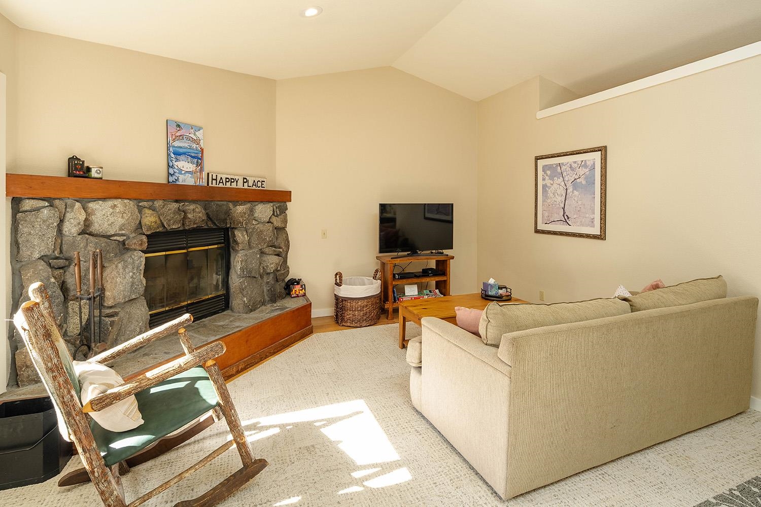 1591 Road Unit: 33