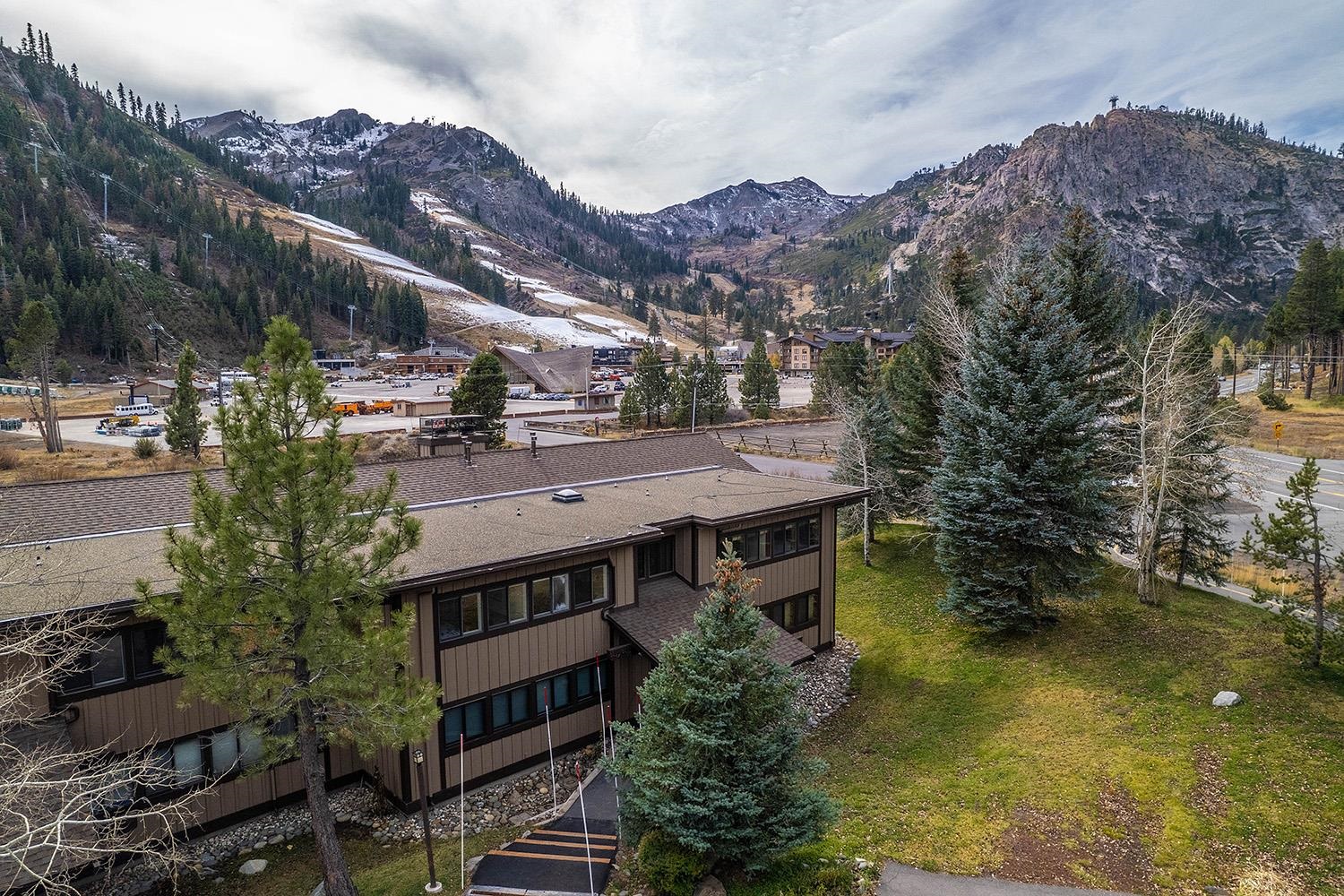 1591 Road Unit: 33