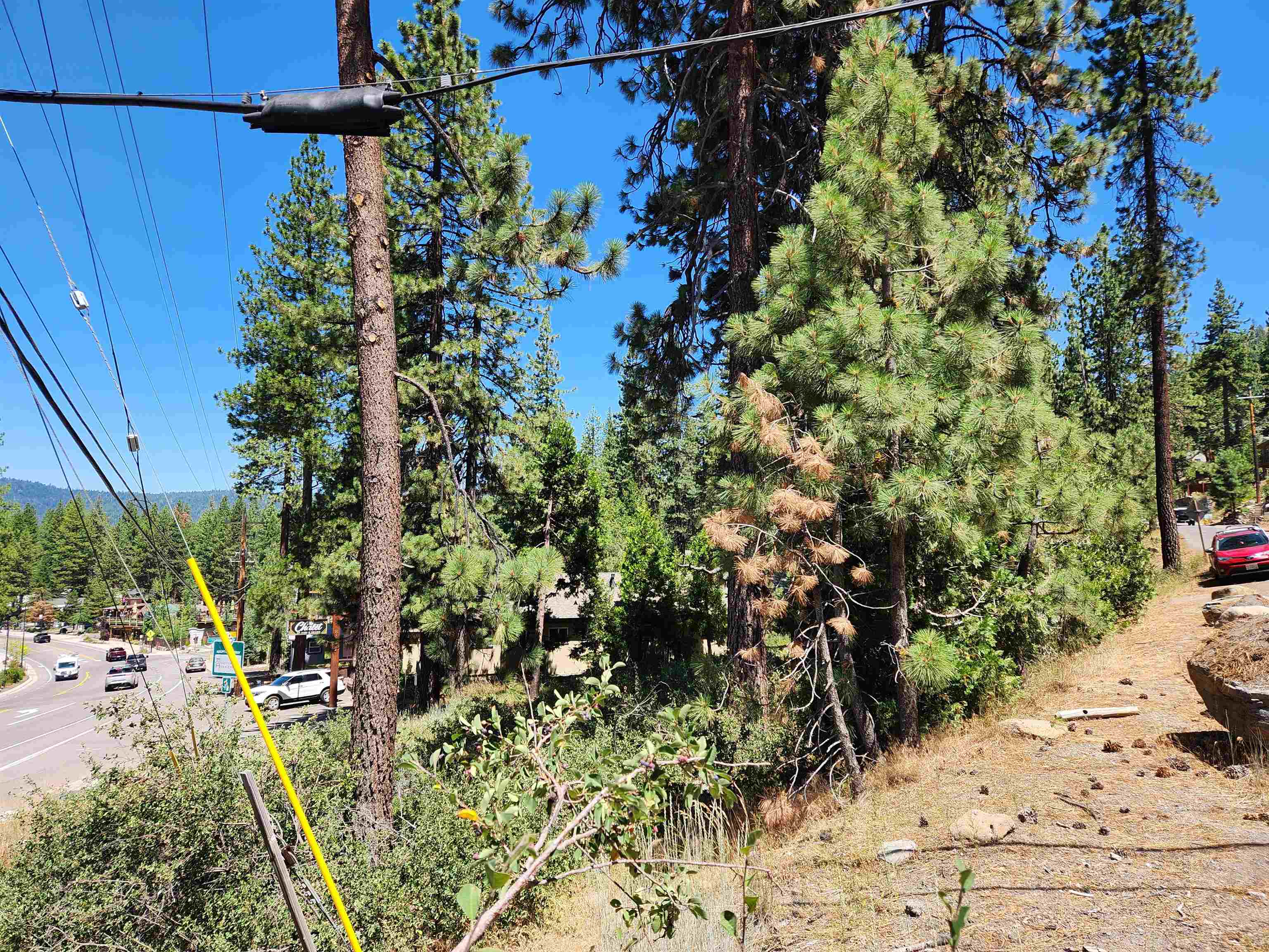 8945 North Lake Boulevard