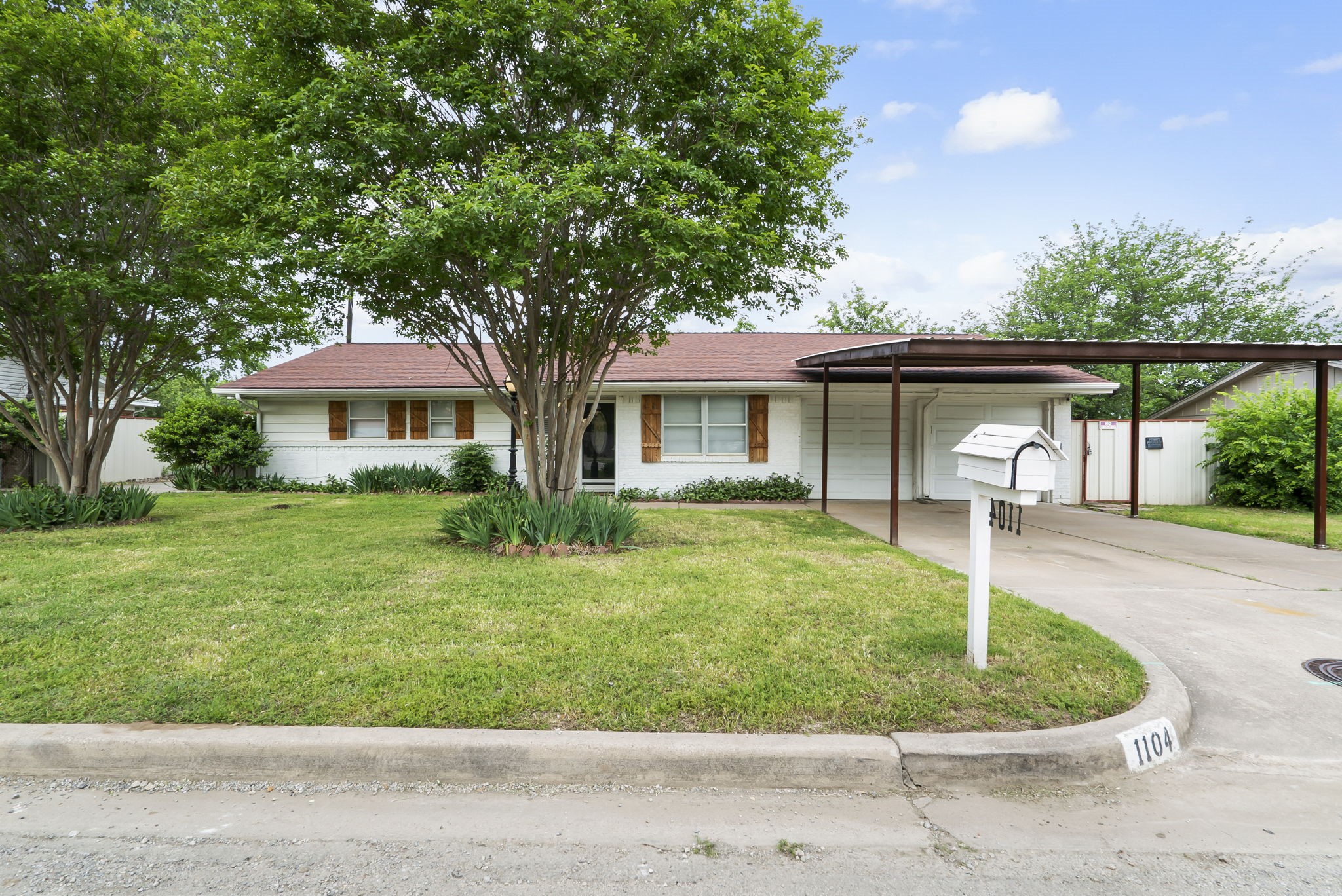 1104 SE 16th Avenue