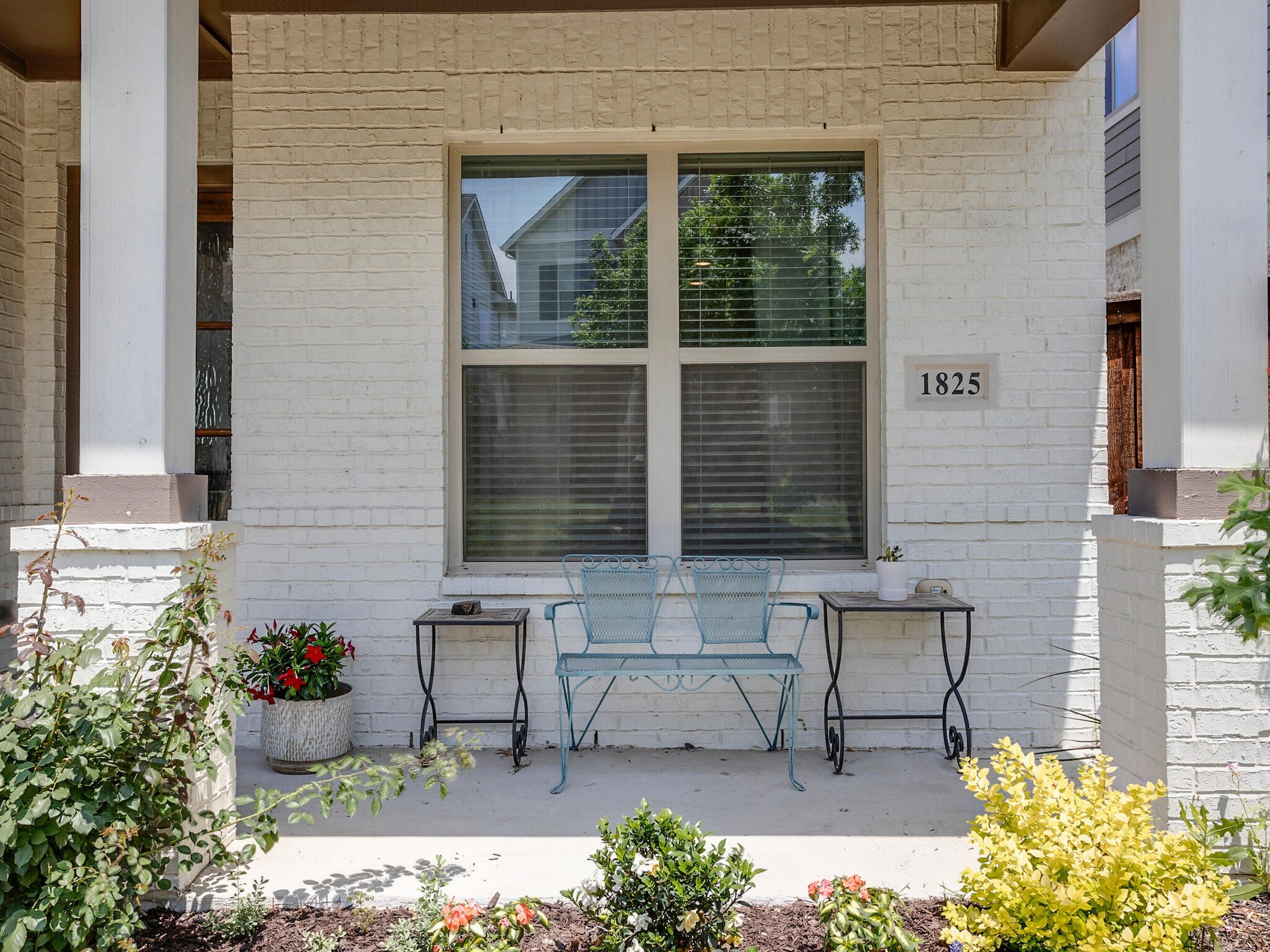 1825 Oak Trail Drive
