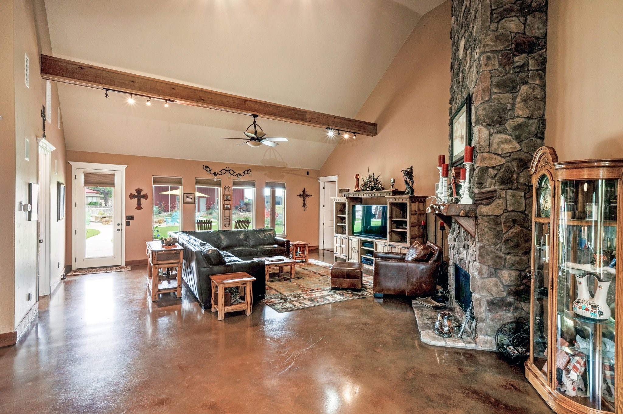 645 Reese Loop