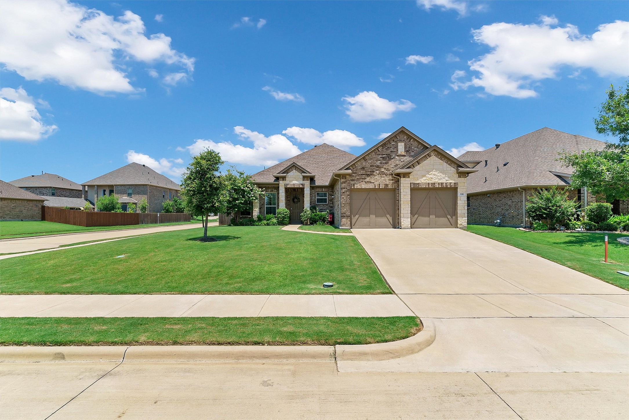 320 Valentino Way