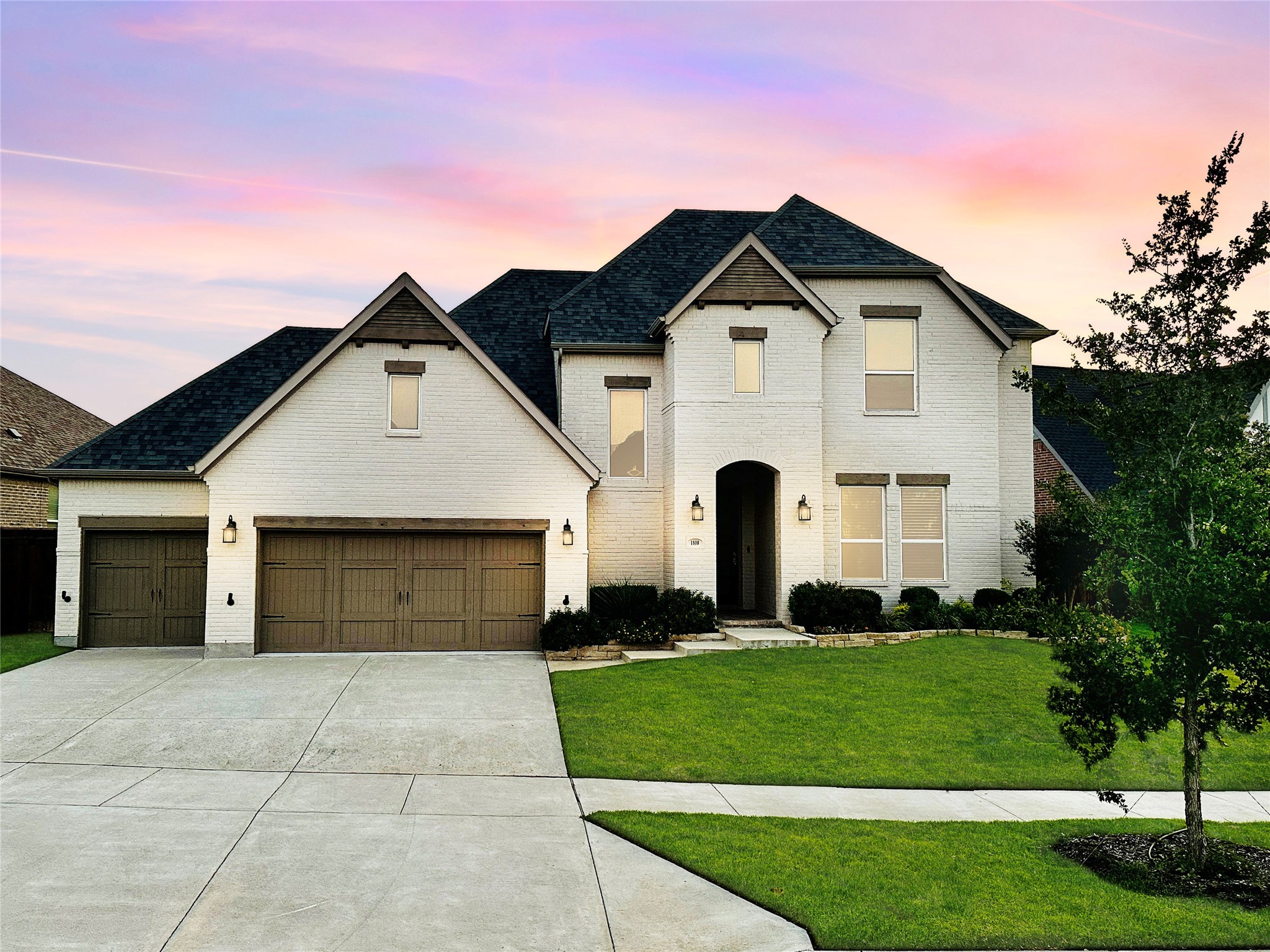 1800 Shade Tree Street