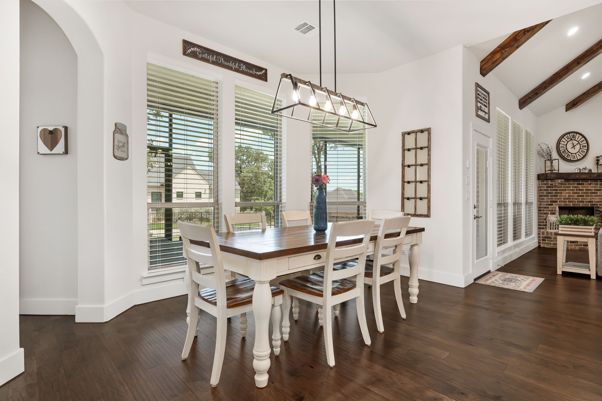 3809 Smoky Oak Trail