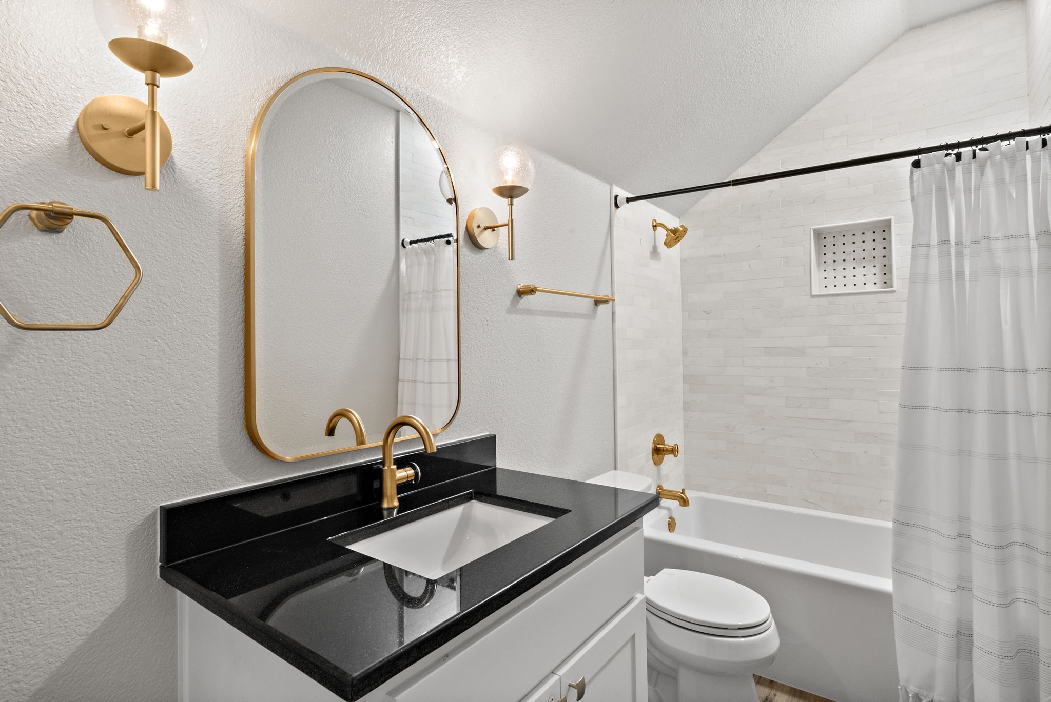 2325 Offerande Drive