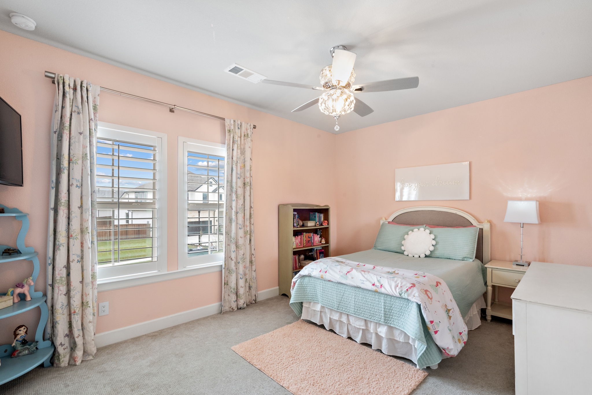 2325 Offerande Drive