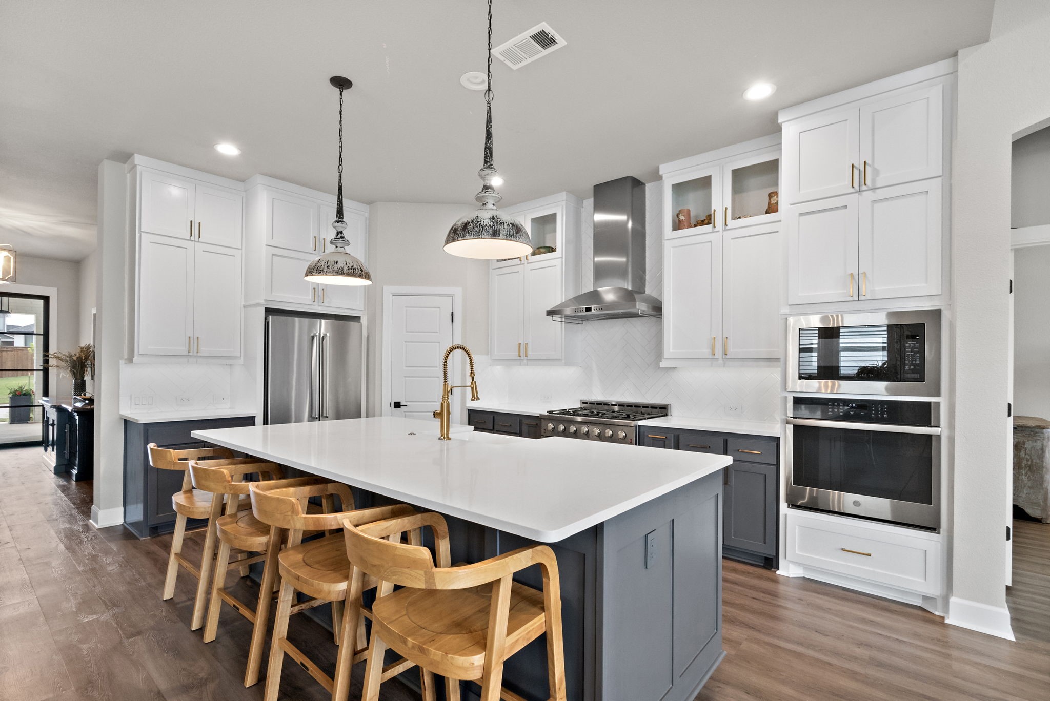 2325 Offerande Drive